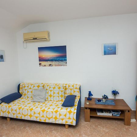 Apartment Rb Омишаль Екстер'єр фото