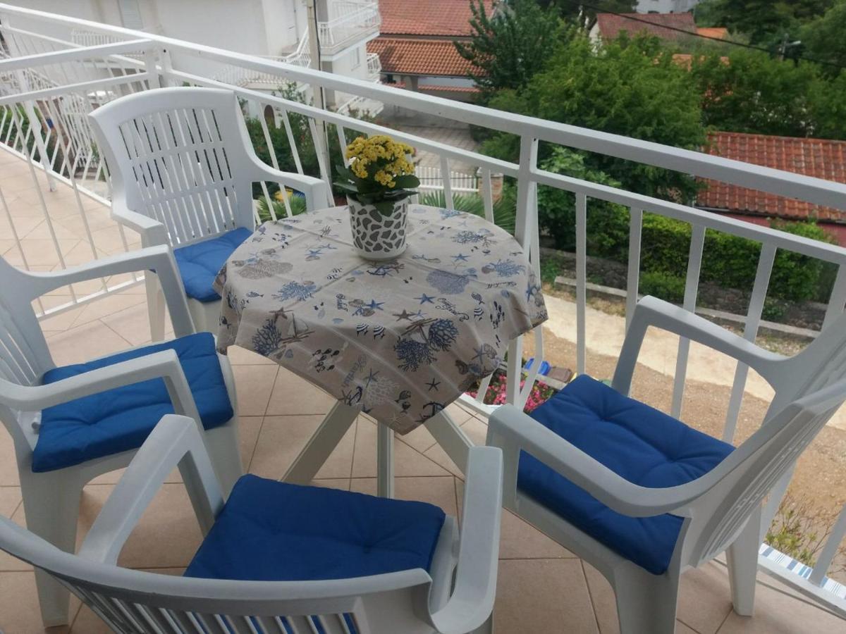 Apartment Rb Омишаль Екстер'єр фото