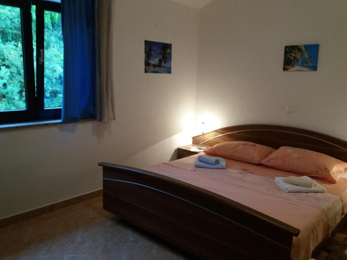 Apartment Rb Омишаль Екстер'єр фото