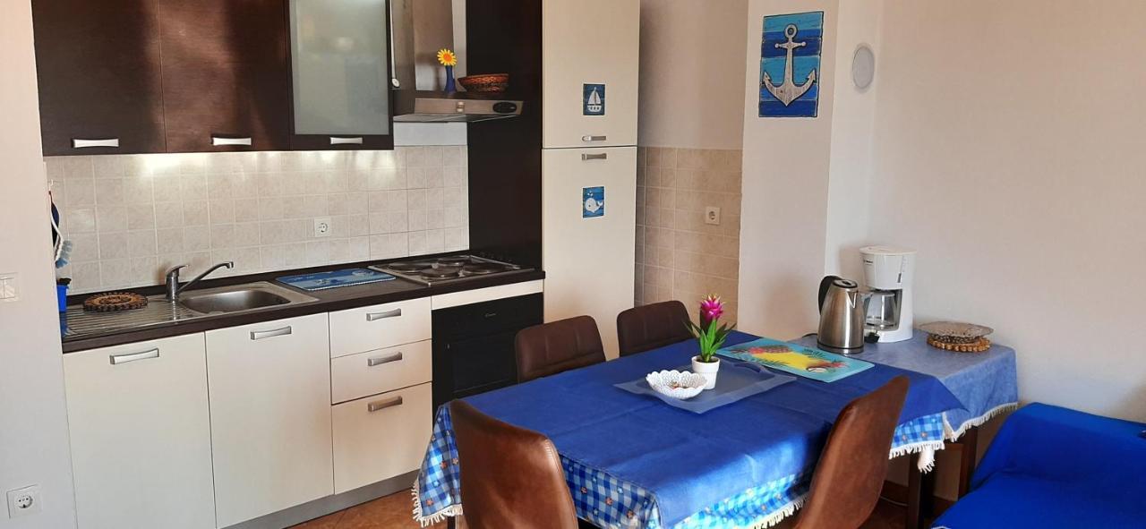 Apartment Rb Омишаль Екстер'єр фото