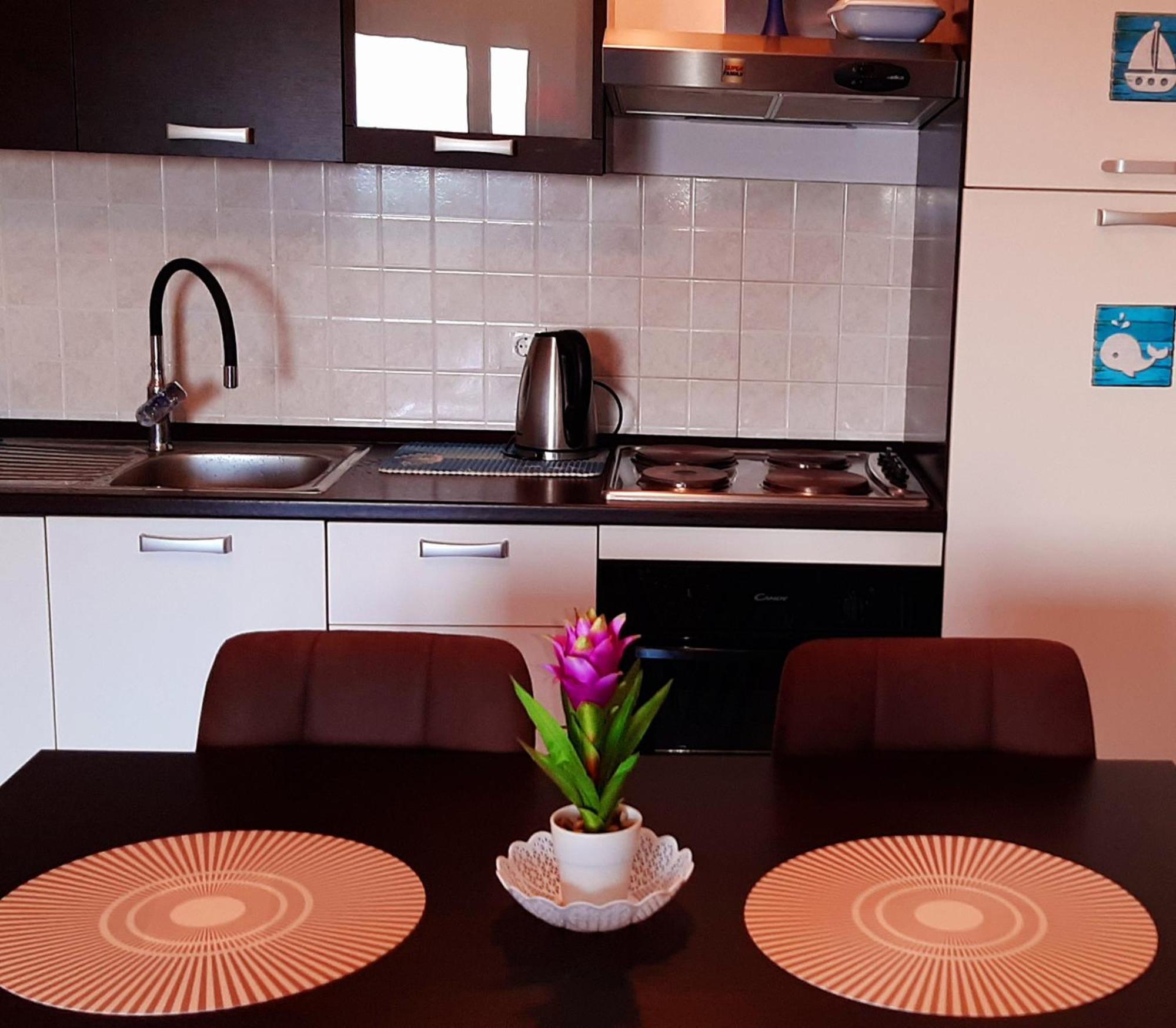Apartment Rb Омишаль Екстер'єр фото