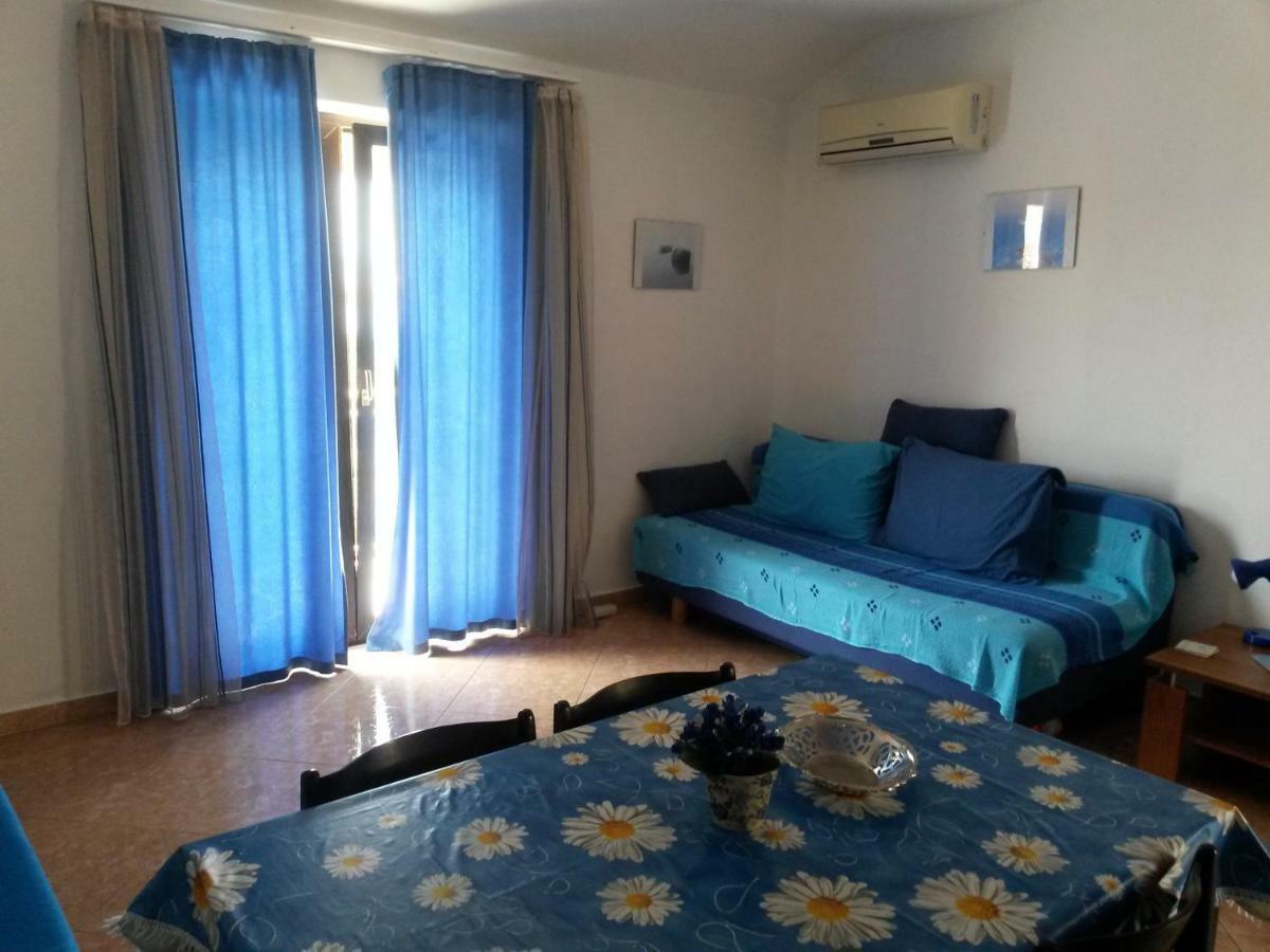 Apartment Rb Омишаль Екстер'єр фото